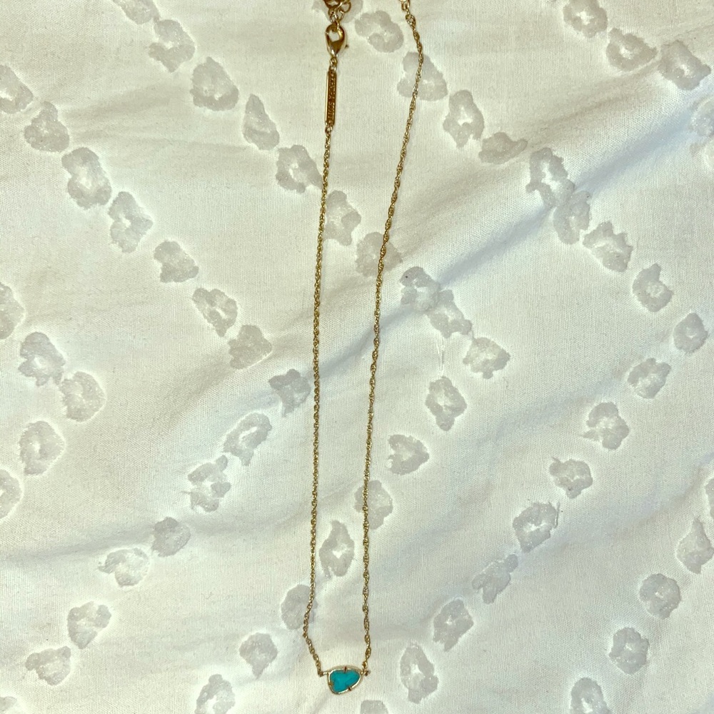 Kendra Scott necklace!